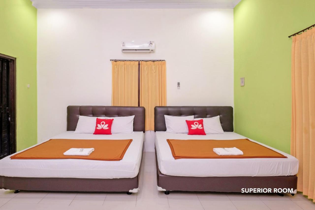 Zen Rooms B Walk Batu Malang Esterno foto