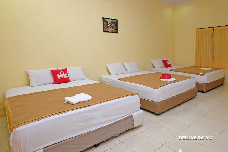 Zen Rooms B Walk Batu Malang Esterno foto