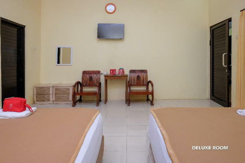 Zen Rooms B Walk Batu Malang Esterno foto